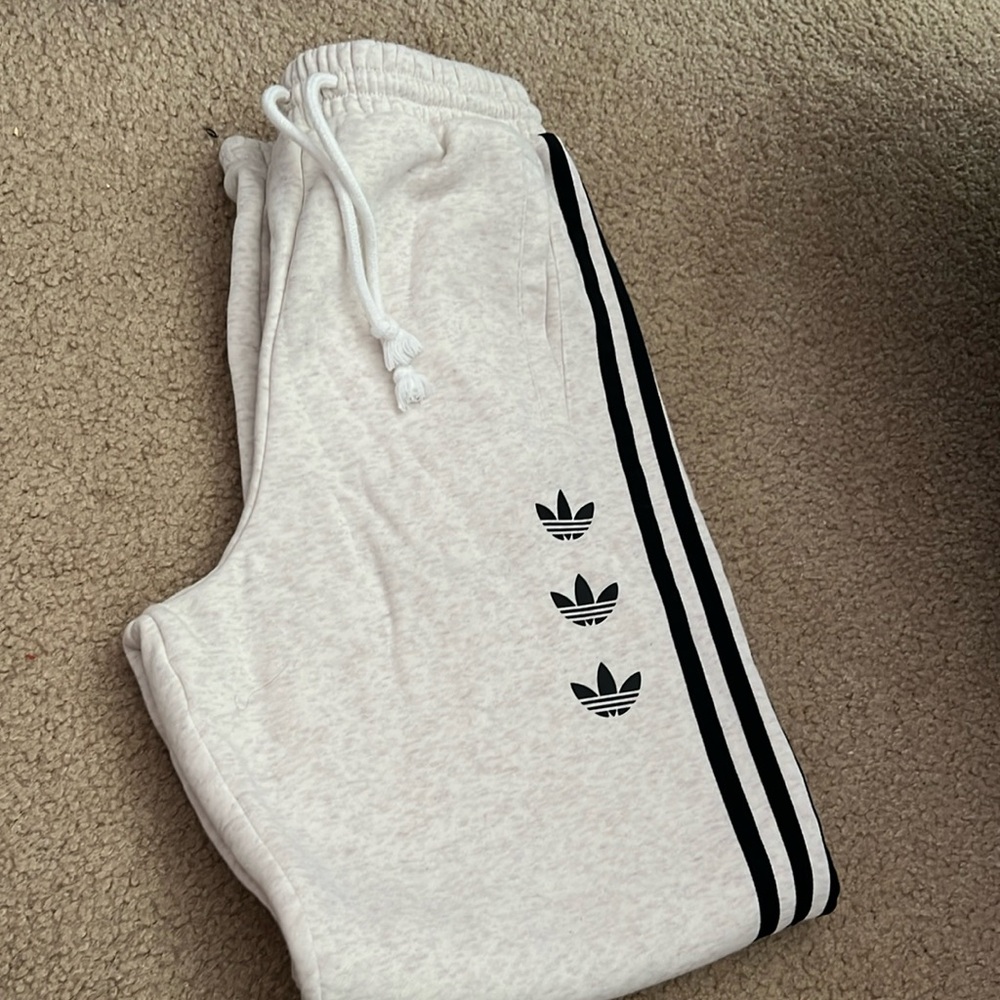 Adidas women sweatpants